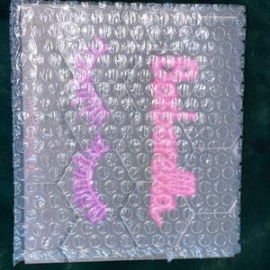 Beebeauty London “Barbella” palette